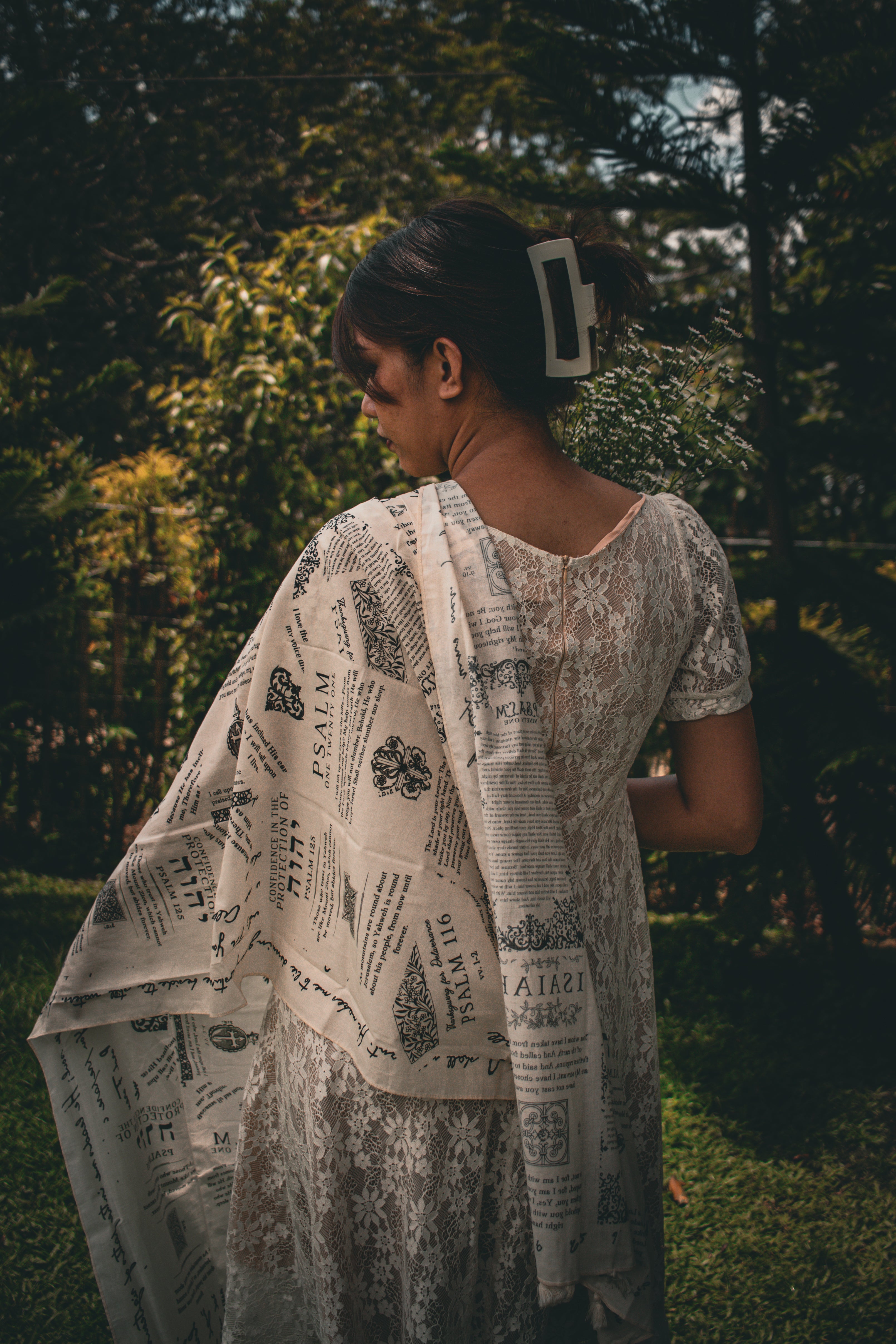 Protection Cotton Scarf (Ivory, Organic Yarn))